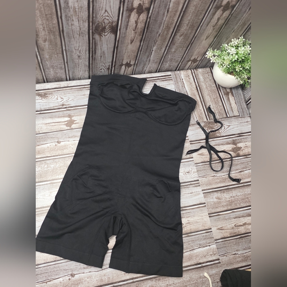Elegant Black Women's Bodysuit